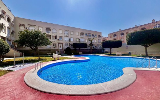 Resale - Apartment / flat - Torrevieja - El Acequión - Los Náufragos