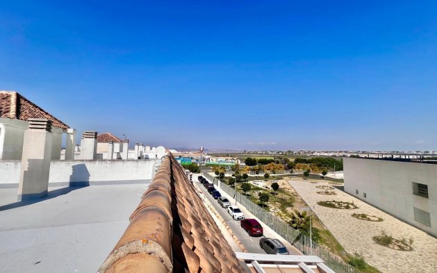 Resale - Apartment / flat - Torrevieja - El Acequión - Los Náufragos