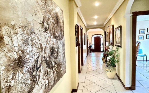 Odsprzedaż - Villa - Torrevieja