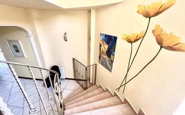 Odsprzedaż - Villa - Torrevieja