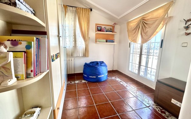 Odsprzedaż - Villa - Torrevieja