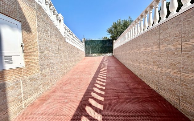 Odsprzedaż - Villa - Torrevieja