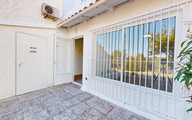 Resale - Bungalow - Orihuela Costa - Villamartín