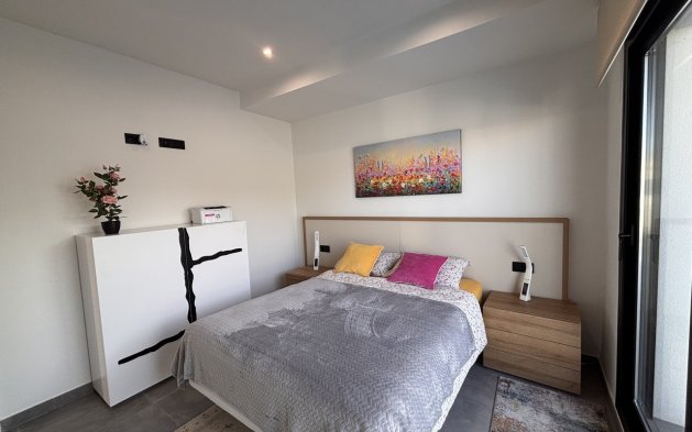 Odsprzedaż - Villa - Orihuela Costa - Villamartín