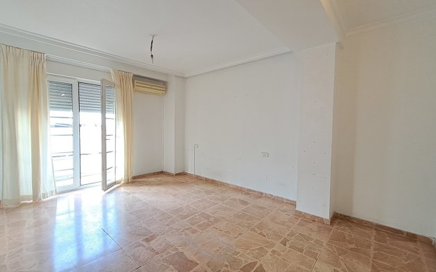 Resale - Apartment / flat - Torrevieja