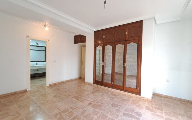 Resale - Apartment / flat - Torrevieja