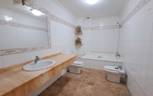 Resale - Apartment / flat - Torrevieja