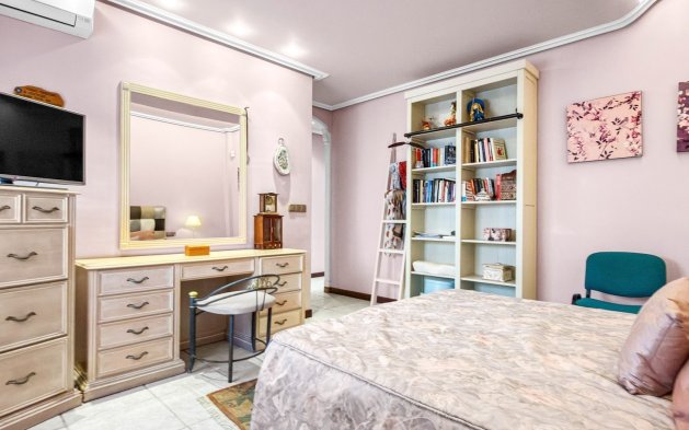 Resale - Villa - Torrevieja - Torrelamata - La Mata