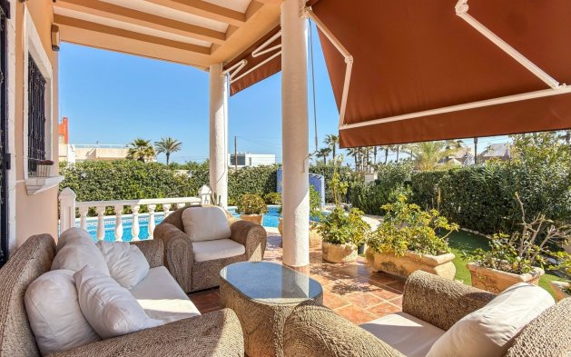 Resale - Villa - Torrevieja - Torrelamata - La Mata