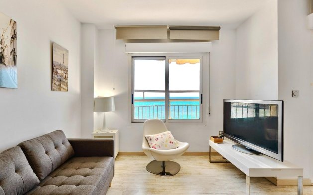 Resale - Apartment / flat - Torrevieja - Estacion de autobuses