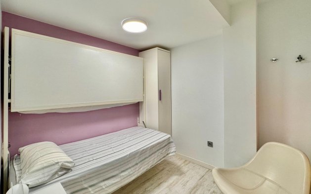 Resale - Apartment / flat - Torrevieja - Estacion de autobuses