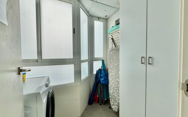 Resale - Apartment / flat - Torrevieja - Estacion de autobuses