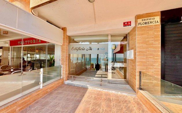 Resale - Apartment / flat - Torrevieja - Estacion de autobuses