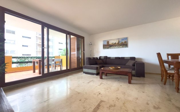 Resale - Apartment / flat - Torrevieja - Punta Prima