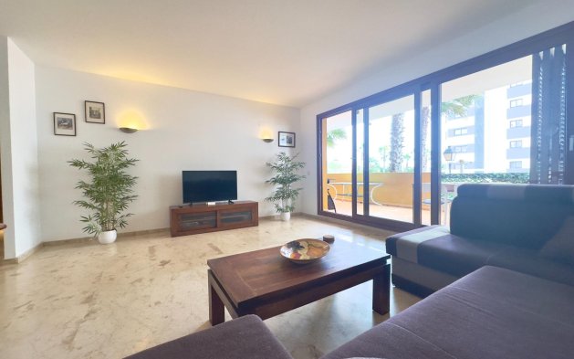 Resale - Apartment / flat - Torrevieja - Punta Prima