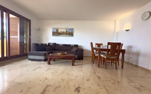Resale - Apartment / flat - Torrevieja - Punta Prima