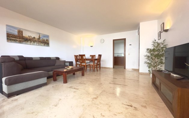 Resale - Apartment / flat - Torrevieja - Punta Prima
