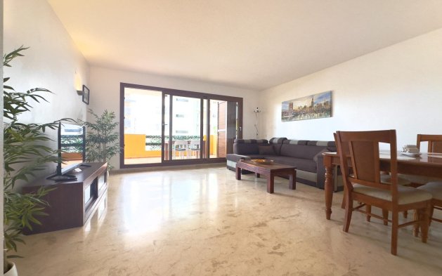 Resale - Apartment / flat - Torrevieja - Punta Prima