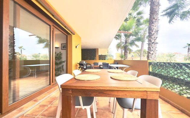Resale - Apartment / flat - Torrevieja - Punta Prima