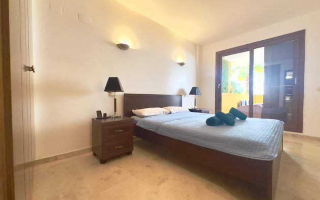 Resale - Apartment / flat - Torrevieja - Punta Prima