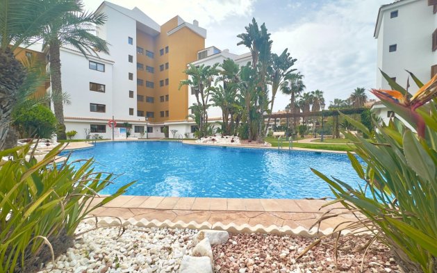 Resale - Apartment / flat - Torrevieja - Punta Prima
