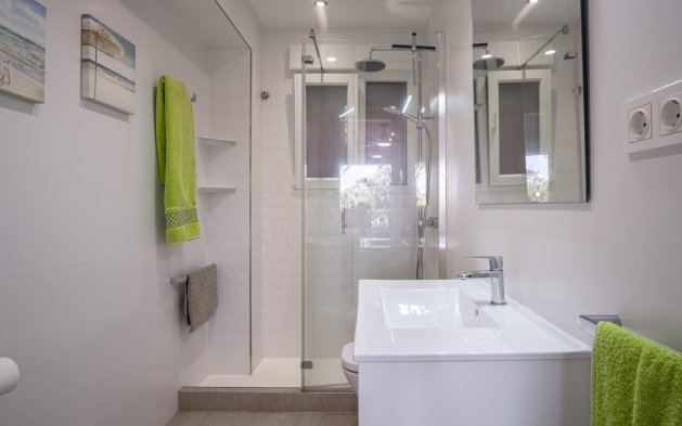 Resale - Apartment / flat - Orihuela Costa - Punta Prima