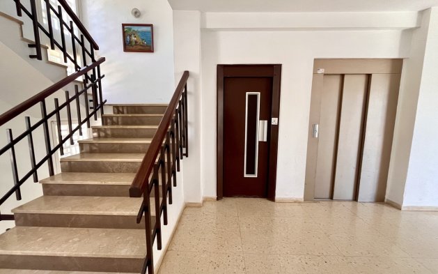 Resale - Apartment / flat - Orihuela Costa - La Zenia