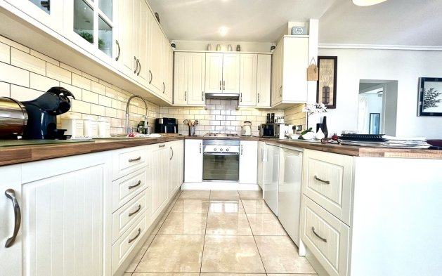 Perpardavimas - Vila - Orihuela Costa - Villamartín