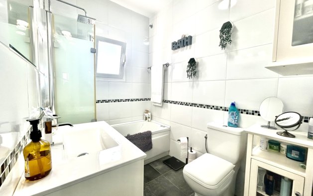 Perpardavimas - Vila - Orihuela Costa - Villamartín