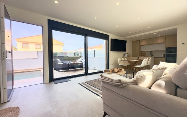 Resale - Bungalow - San Pedro del Pinatar - CENTRO