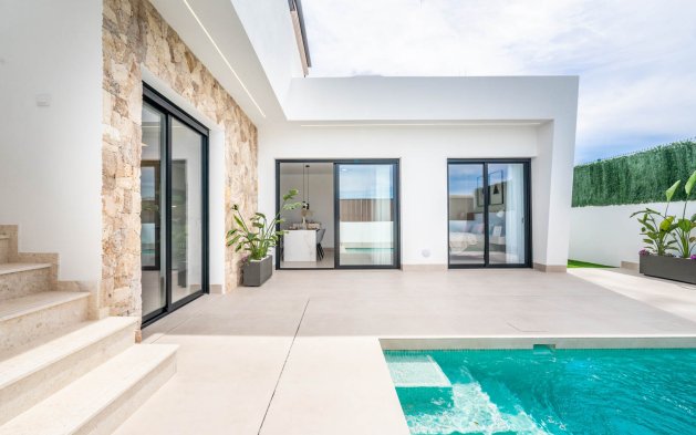 Obra nueva - Villa - Roldán