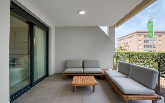 Obra nueva - Apartamento / piso - Torrevieja - Punta Prima