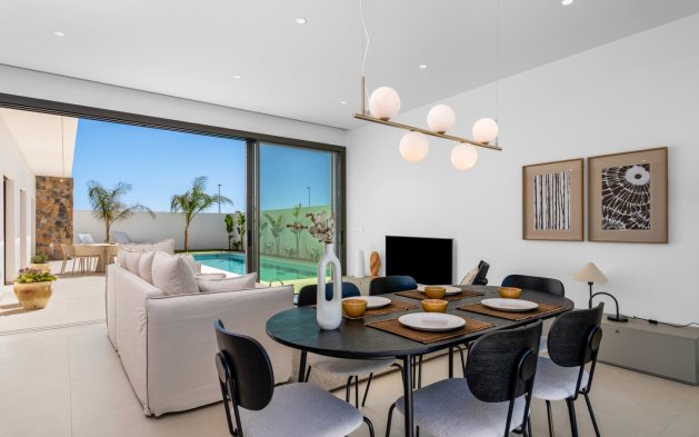 Obra nueva - Villa - Los Alcázares