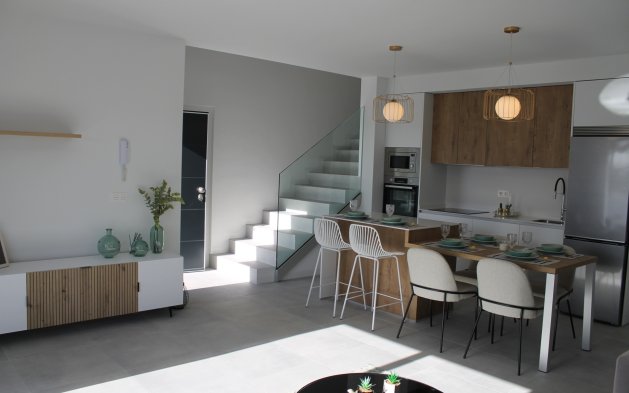 Obra nueva - Villa - Roldán