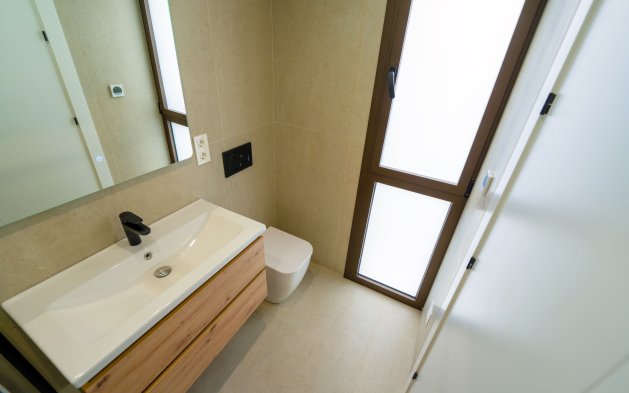 Nauja statyba - Dvipusis - Heredades