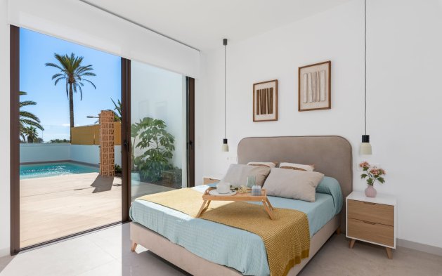 Obra nueva - Villa - Los Alcázares