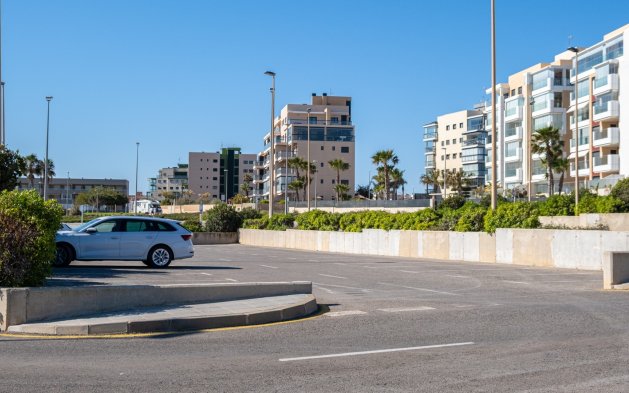 Resale - Bungalow - Pilar de la Horadada - Mil Palmeras