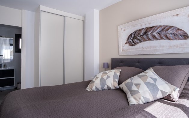 Resale - Bungalow - Pilar de la Horadada - Mil Palmeras