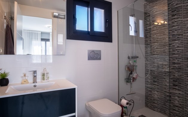 Resale - Bungalow - Pilar de la Horadada - Mil Palmeras