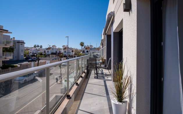 Resale - Bungalow - Pilar de la Horadada - Mil Palmeras