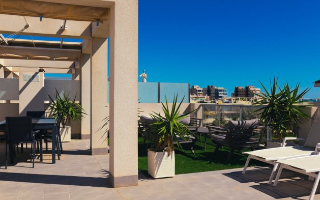 Resale - Bungalow - Pilar de la Horadada - Mil Palmeras