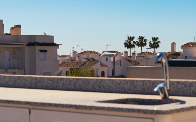 Resale - Bungalow - Pilar de la Horadada - Mil Palmeras