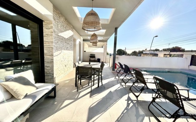 Perpardavimas - Vila - Torrevieja - Los Balcones - Los Altos