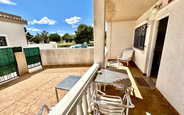 Resale - Apartment / flat - Orihuela Costa - Villamartín