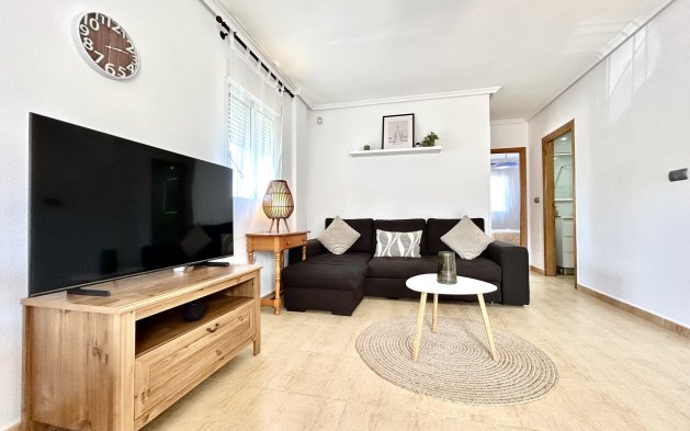 Resale - Apartment / flat - Orihuela Costa - Villamartín