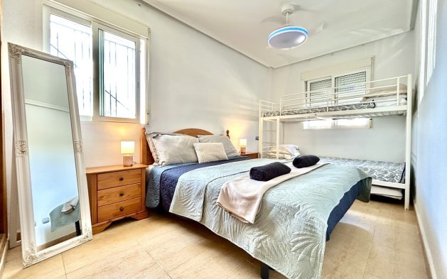 Resale - Apartment / flat - Orihuela Costa - Villamartín