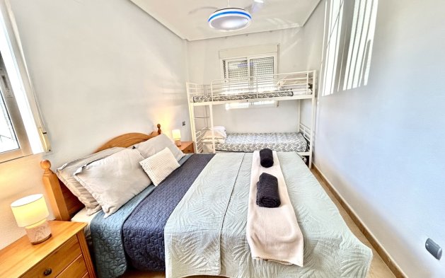 Resale - Apartment / flat - Orihuela Costa - Villamartín