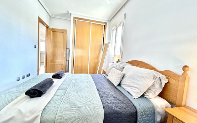 Resale - Apartment / flat - Orihuela Costa - Villamartín