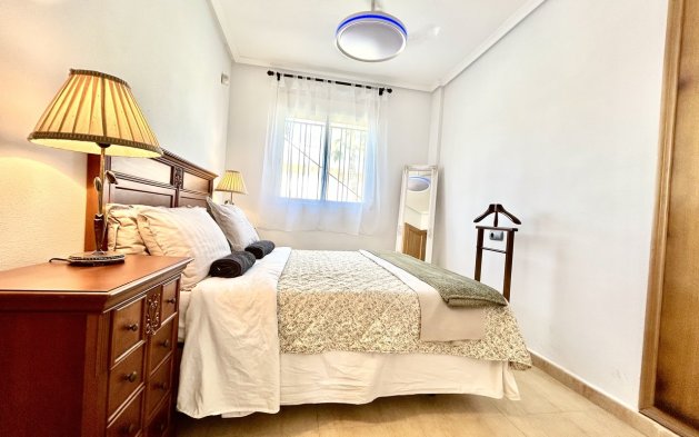 Resale - Apartment / flat - Orihuela Costa - Villamartín