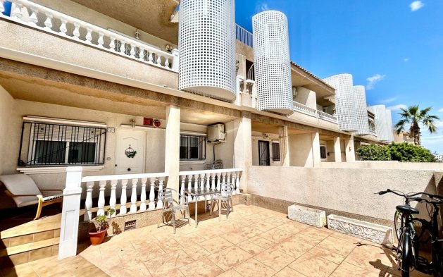 Resale - Apartment / flat - Orihuela Costa - Villamartín